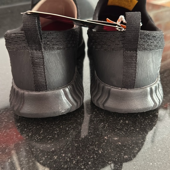 Skechers slip resistances, Size 7 men’s. Womans 9 - Picture 7 of 10